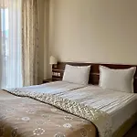Vihren Royal Palace Отель 4*